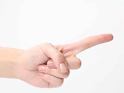手指關節疼痛的原因 造成的原因是什麼