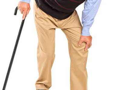 老年人日常預防膝關節炎很關鍵