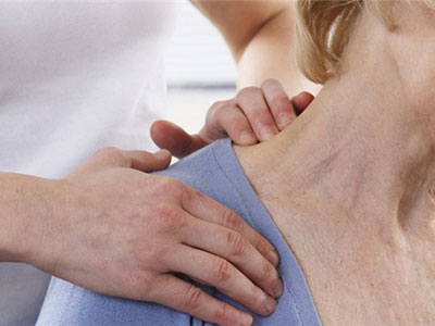 肩周炎可試試按摩療法 預防肩周炎要加強鍛煉