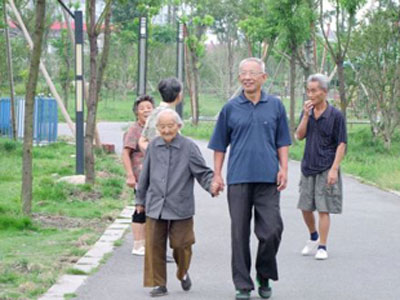 中年時散步可降低老年骨折的風險