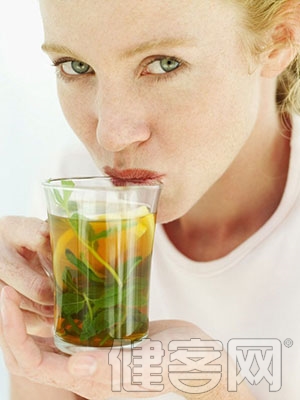 每天喝兩杯綠茶可以強壯骨骼