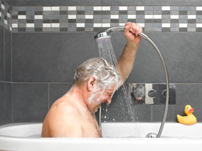 多洗澡可有效預防骨質增生