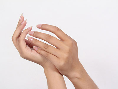 手指關節疼痛的原因有哪些