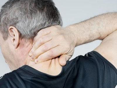脖子總是疼是骨質增生嗎？