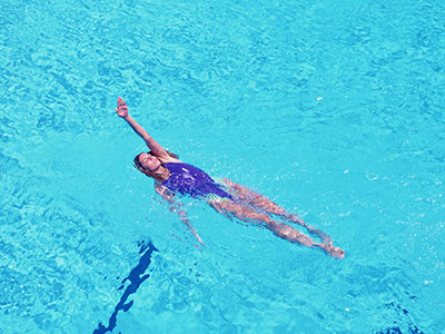 游泳能緩解頸椎病嗎?