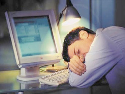 長期對著電腦的人按摩米字操有助於纾肩頸痛