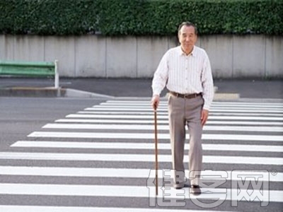 正確的行走姿勢能預防坐骨神經痛