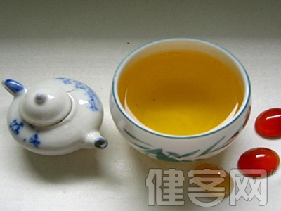 預防骨質疏松 推薦適量飲茶法