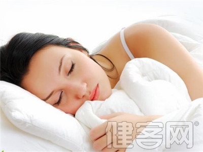 常睡軟床更容易導致頸椎病