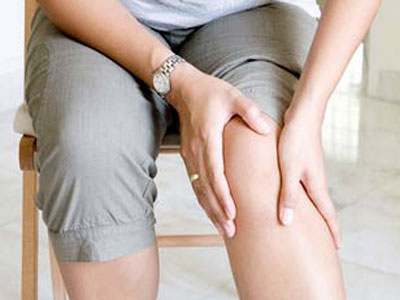 膝關節積液應如何治療