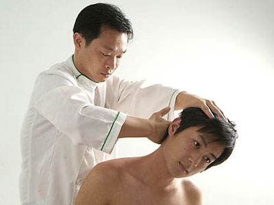 肩關節脫位常用復位手法有哪些？
