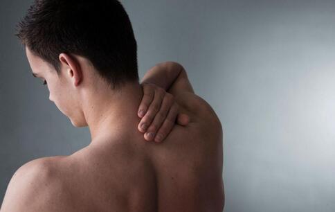 肩周炎疼痛怎麼辦 如何緩解肩周炎疼痛 肩周炎疼痛的緩解方法